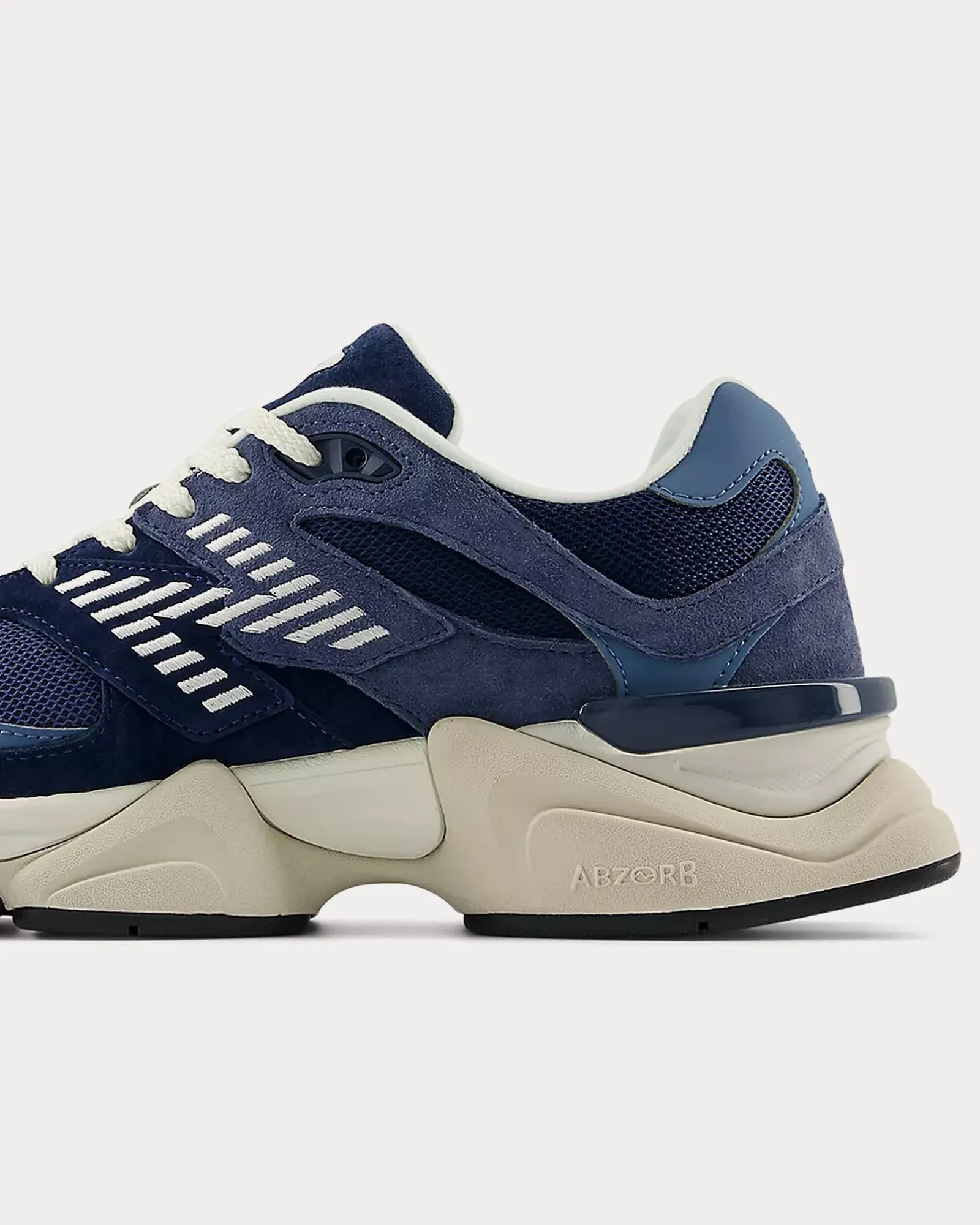 9060 NB Navy / Vintage Indigo / Heron Blue Low Top Sneakers