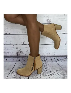 Bottines daim beige tendance