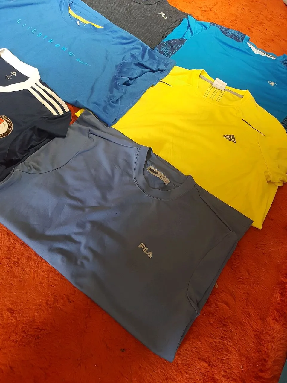 BRANDED MIX SPORT T-SHIRT - 30 PIECE BUNDLE