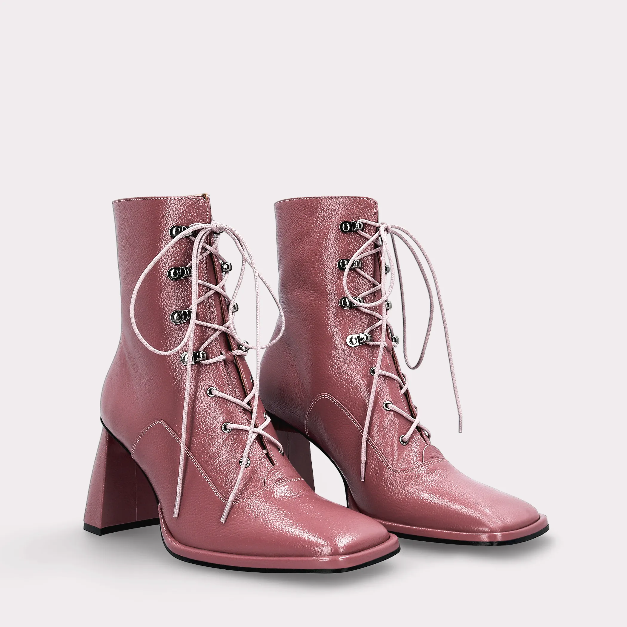 BRENTA 02 LAVANDER GRAIN LEATHER ANKLE BOOTS