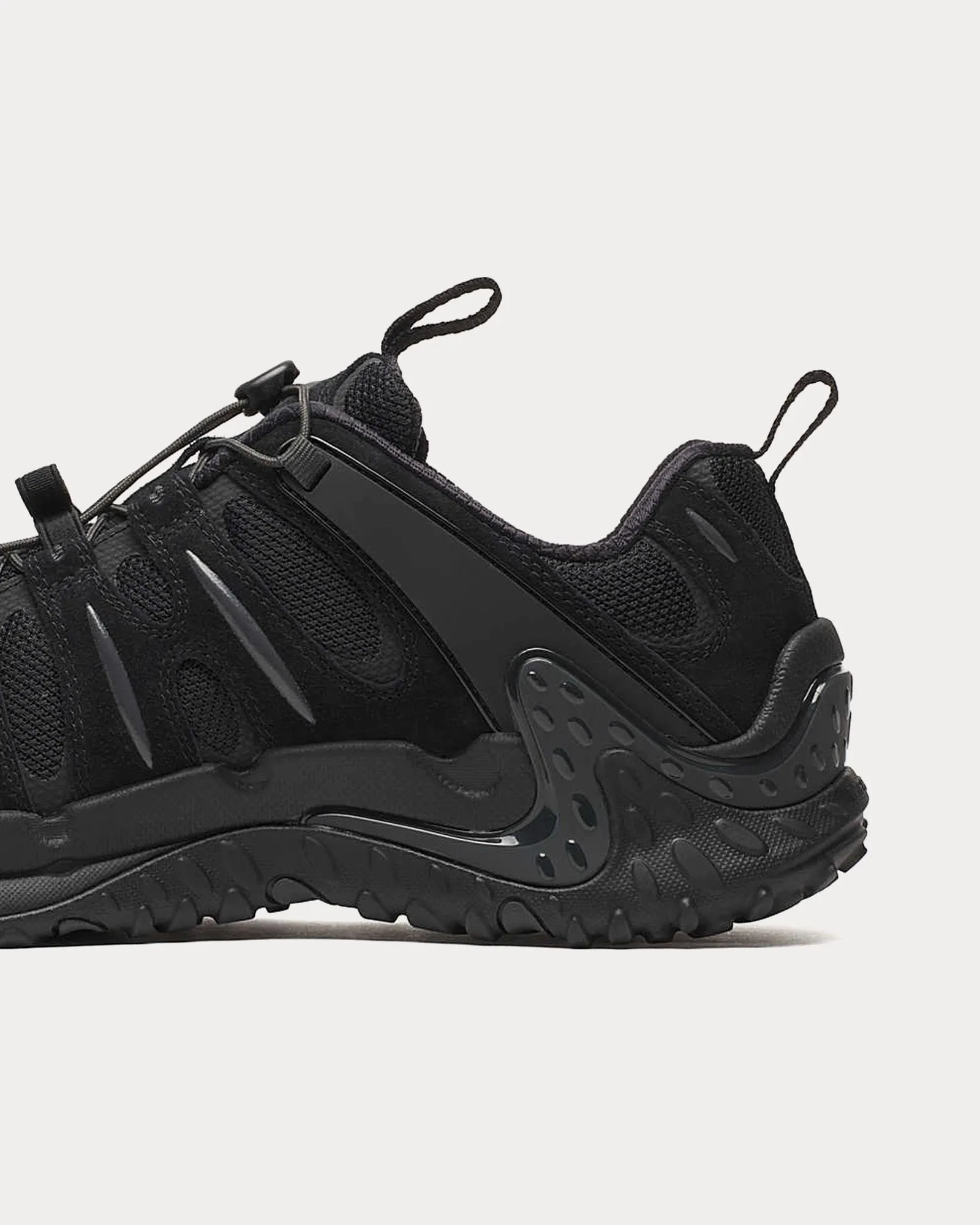 Cham Redux Black / Graphite Low Top Sneakers
