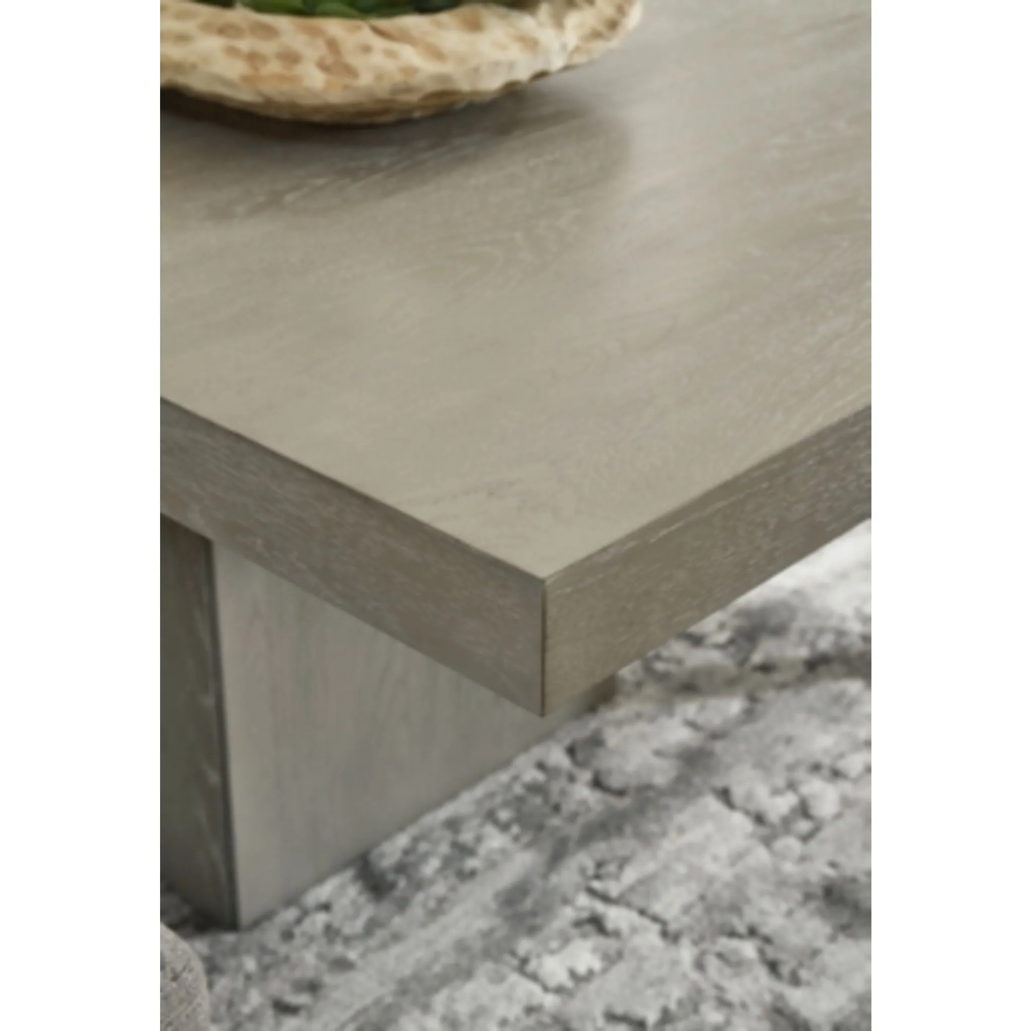 Fawnburg-Exclusive Dining Set