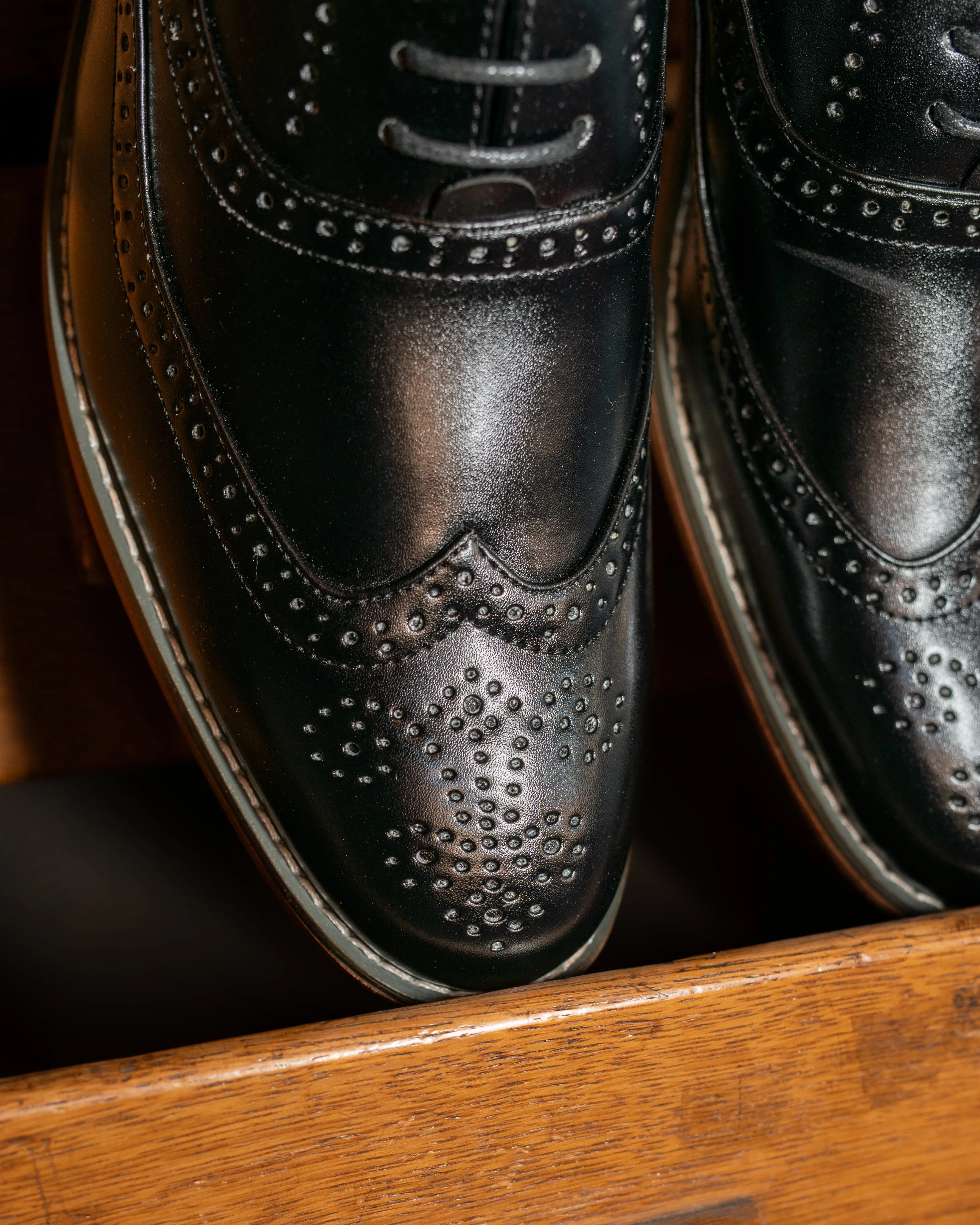 Goor Black Brogues