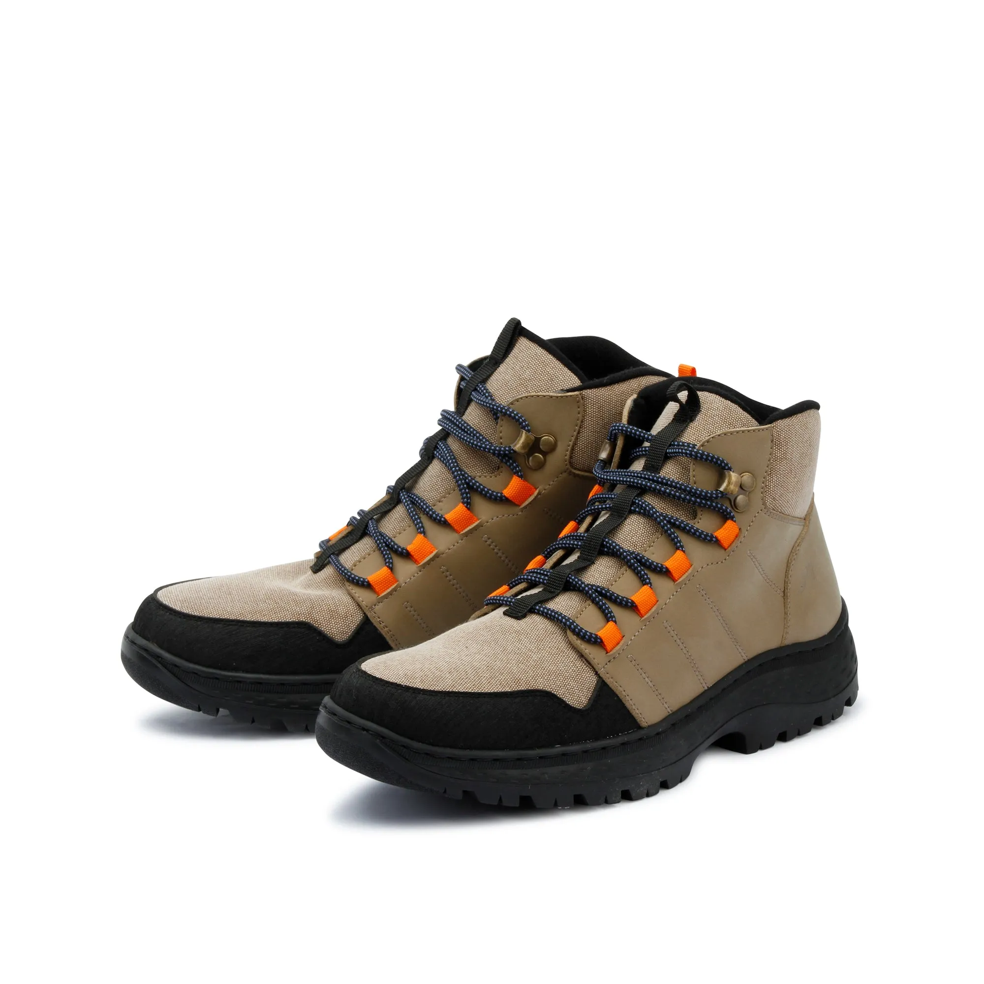 HIKING VEGAN BOOTIE BEIGE