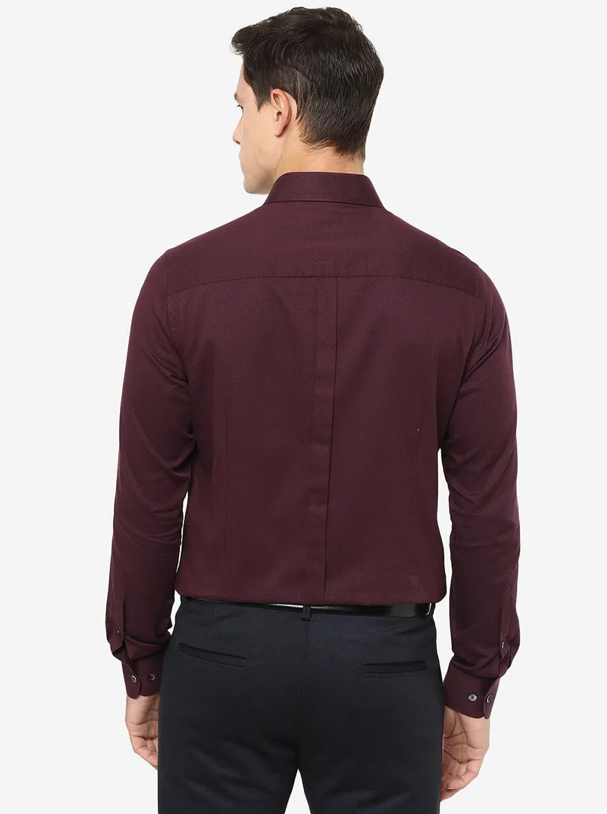 Maroon Solid Slim Fit Formal Shirt | JadeBlue