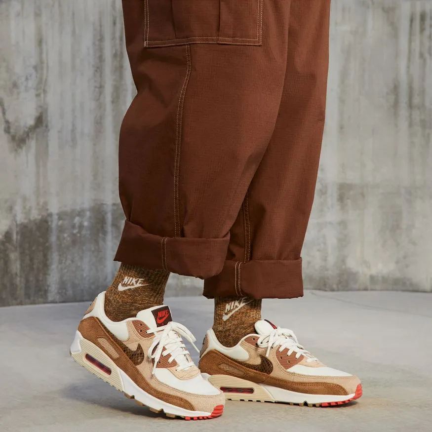 Nike Air Max 90 AMD W DX9502-100