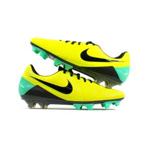 Nike CTR360 Maestri III Volt Black FG