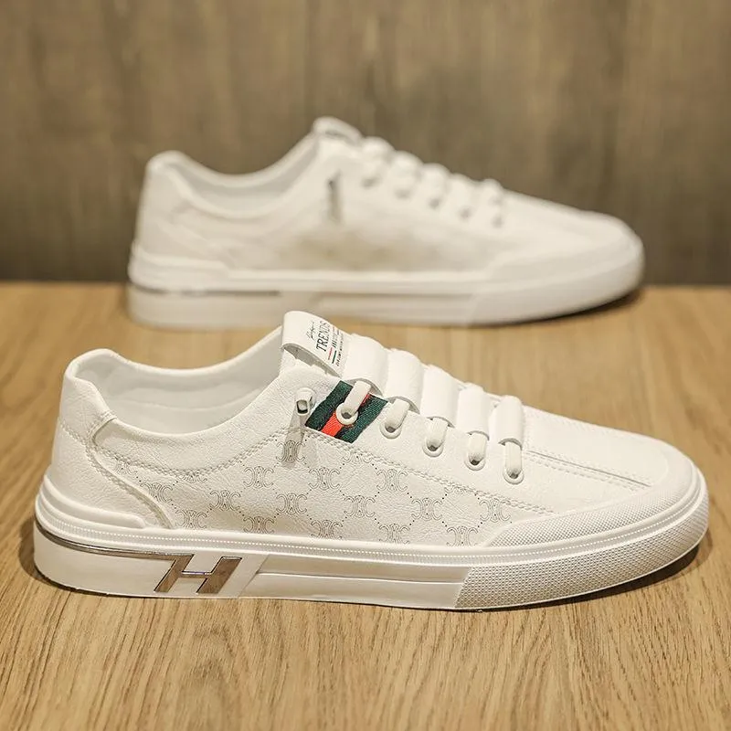 Outdoor sports low top corrected foot shaped sneakers