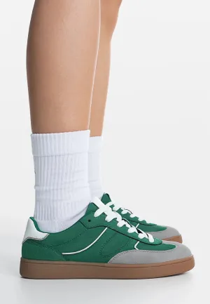STRADIVARIUS CASUAL RETRO SNEAKERS IN GREEN