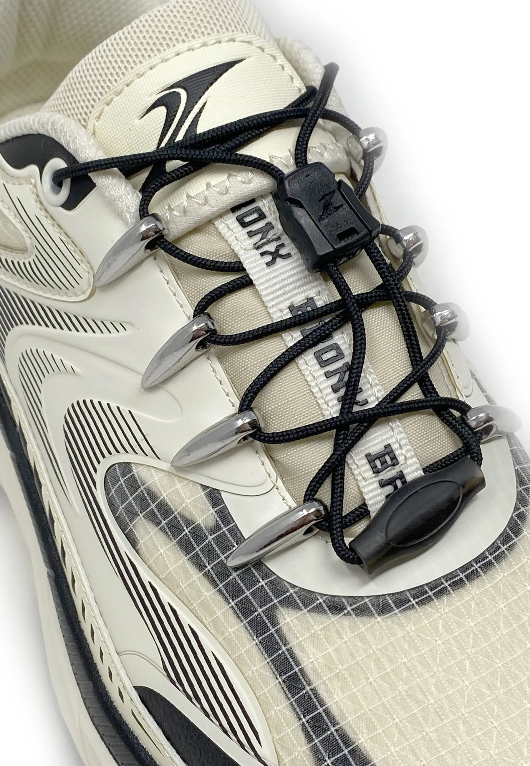 Track-err Sneaker | Offwhite Black