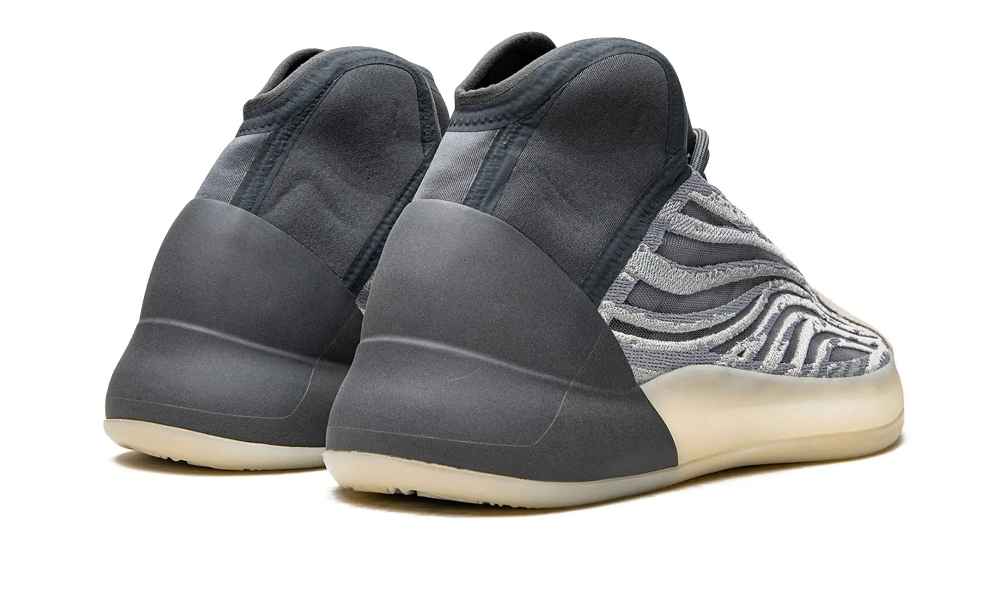 YEEZY QNTM MONO CARBON